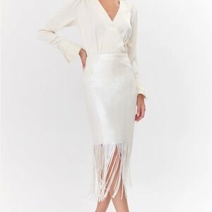 ADELYN RAE
MILANA SEQUINS FRINGE MIDI SKIRT- NWT